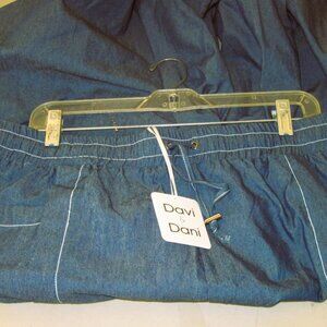 DAVI & DANI~Women's Pants Size 3XL~Wide Legs~Slit Pant Legs~See Pictures~N/WTags